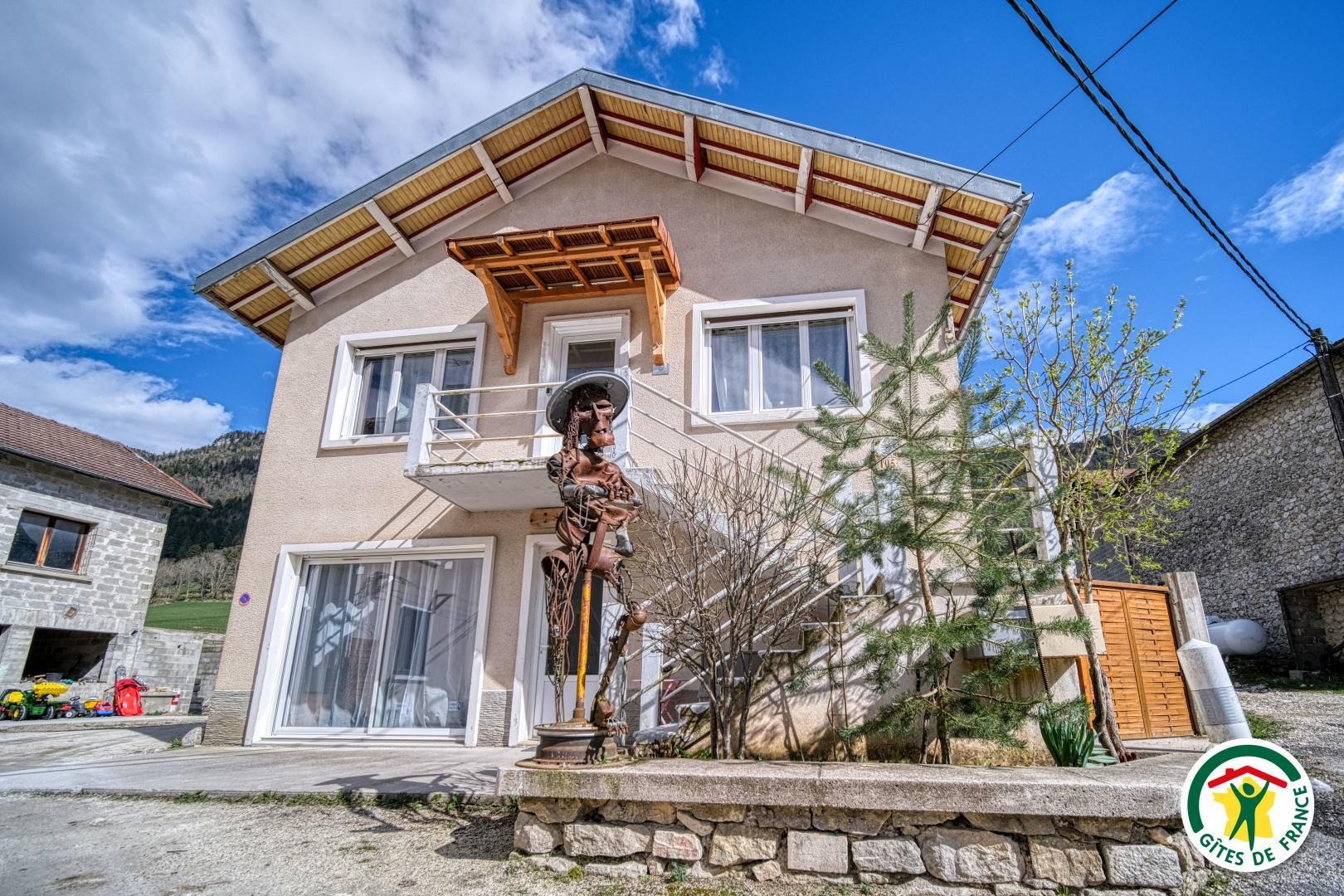 L'extérieur du gîte