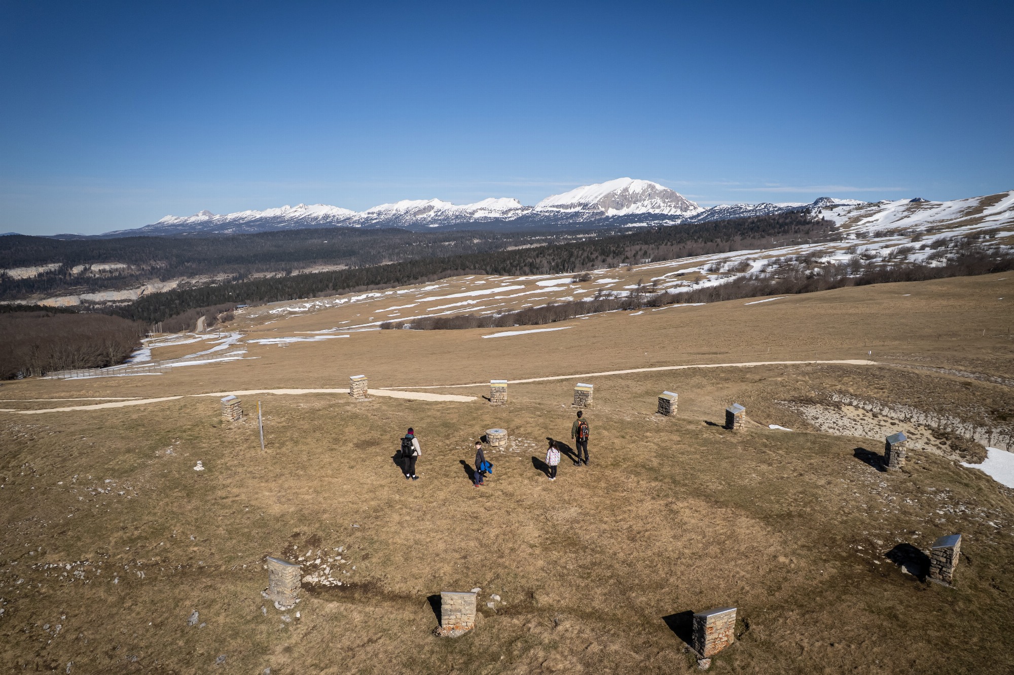 Vue du ciel du Col de Rousset de toutes les tables d'orientation et des montagnes