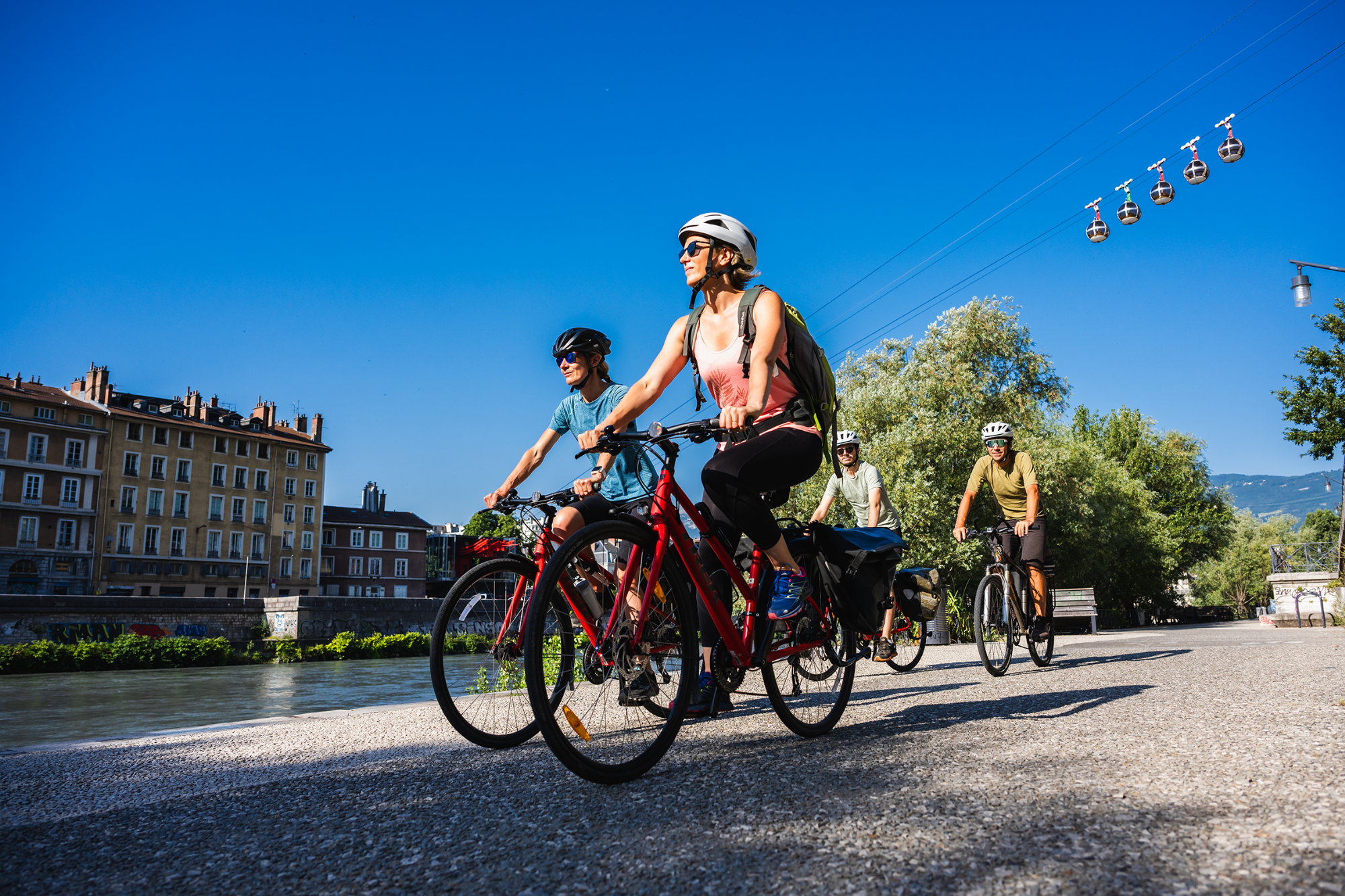 La Belle Via Quai de Grenoble